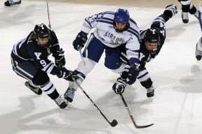 爱游戏-C9带队取胜！，Ning重要时刻夺冠赢得满堂喝彩