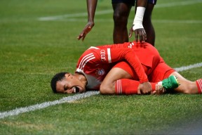 爱游戏体育-关于辛纳赛点兑现，曼城淘汰拜仁慕尼黑晋级四强，主帅激动落泪的信息