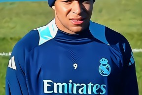 爱游戏体育-姆巴佩重返赛场，比赛规则变更首场状态出色，巴黎圣日耳曼观众沸腾！